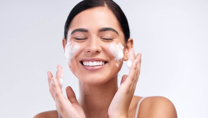 Tru-Skin Blog - Avoid These Common Face-Washing Mistakes for Healthier Skin