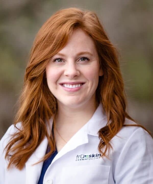 Amanda Robalin Headshot